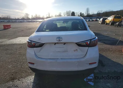 2017 Toyota Yaris Ia из США, поврежденный, VIN 3MYDLBYV8HY165902